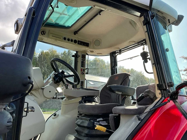2014 massey ferguson 5612 dyna-4 vierwielaangedreven landbouwtractor - afbeelding 19 van  40