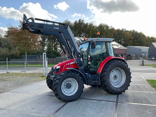 2014 massey ferguson 5612 dyna-4 vierwielaangedreven landbouwtractor - afbeelding 12 van  40