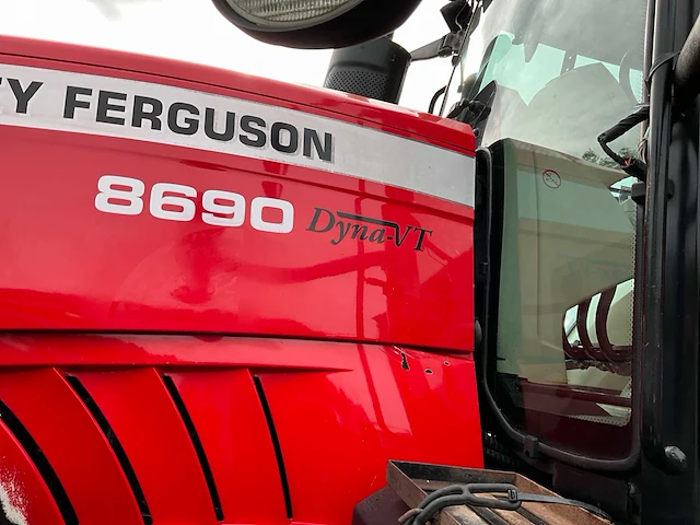 2014 massey ferguson 8690 dyna vt vierwielaangedreven landbouwtractor - afbeelding 21 van  50