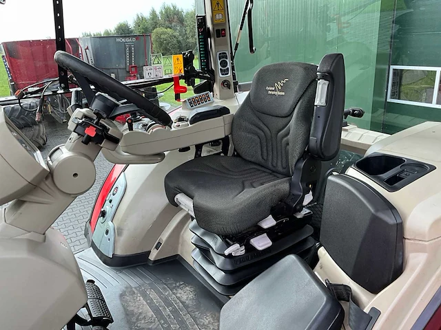 2014 massey ferguson 8690 dyna vt vierwielaangedreven landbouwtractor - afbeelding 24 van  50
