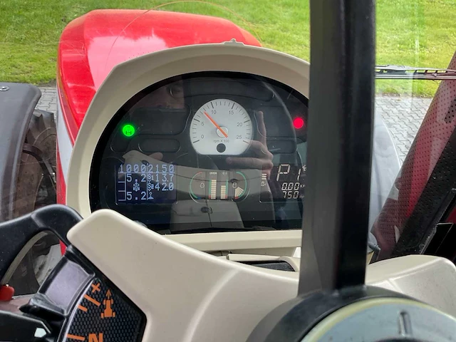 2014 massey ferguson 8690 dyna vt vierwielaangedreven landbouwtractor - afbeelding 29 van  50