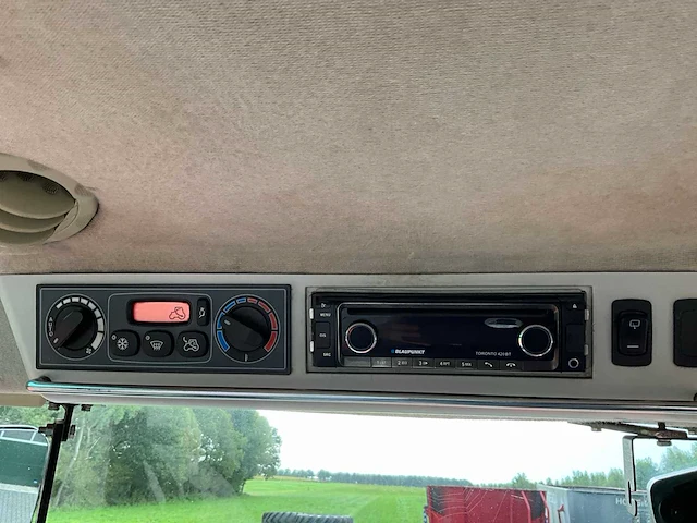 2014 massey ferguson 8690 dyna vt vierwielaangedreven landbouwtractor - afbeelding 37 van  50