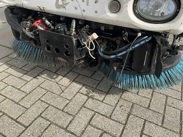 2014 mathieu fayat azura flex mc200 zelfrijdende veegmachine - afbeelding 21 van  21