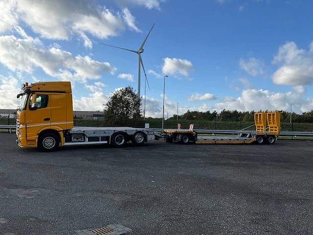 2014 mercedes-benz actros 2563 euro6 oprijwagen met dieplader - afbeelding 12 van  50