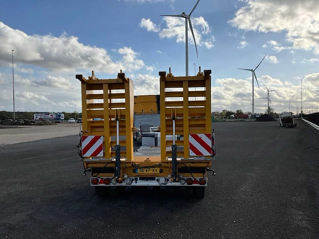 2014 mercedes-benz actros 2563 euro6 oprijwagen met dieplader - afbeelding 34 van  50