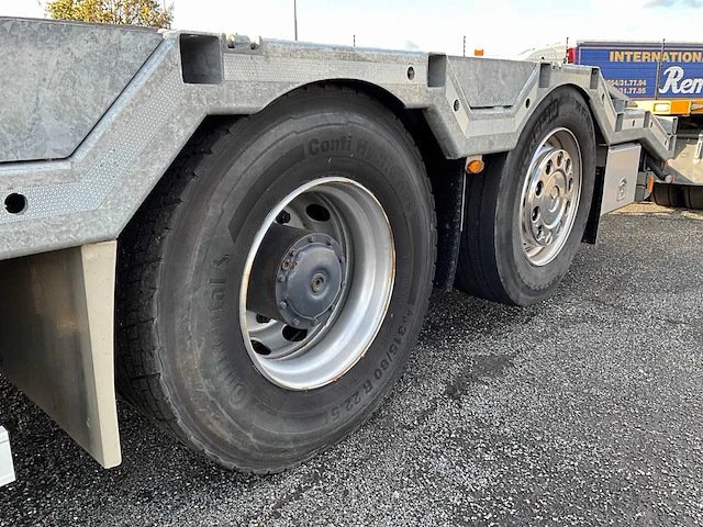 2014 mercedes-benz actros 2563 euro6 oprijwagen met dieplader - afbeelding 50 van  50