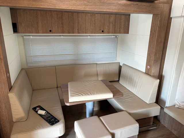 2014 mercedes-benz atego 1230 paardenvrachtwagen - afbeelding 7 van  81