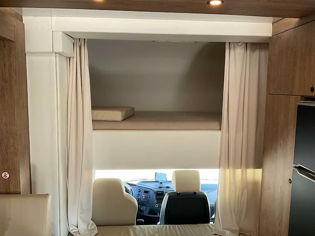 2014 mercedes-benz atego 1230 paardenvrachtwagen - afbeelding 20 van  81