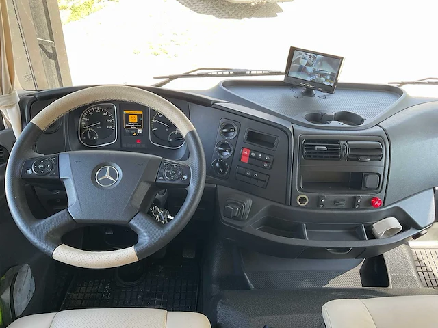 2014 mercedes-benz atego 1230 paardenvrachtwagen - afbeelding 38 van  81