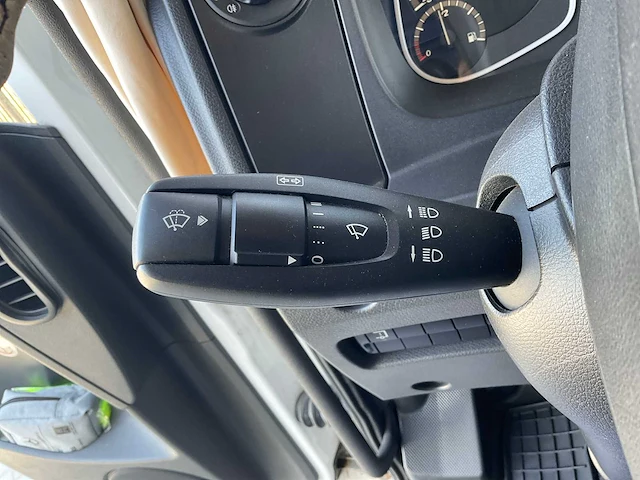 2014 mercedes-benz atego 1230 paardenvrachtwagen - afbeelding 48 van  81