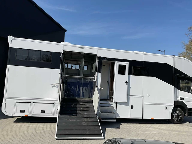 2014 mercedes-benz atego 1230 paardenvrachtwagen - afbeelding 53 van  81