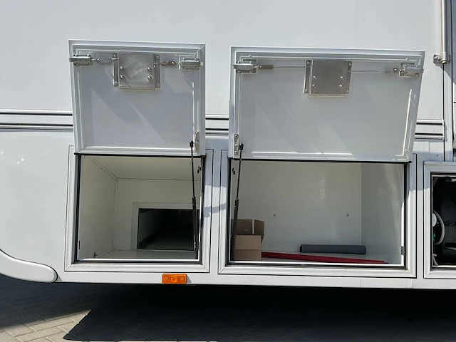 2014 mercedes-benz atego 1230 paardenvrachtwagen - afbeelding 62 van  81