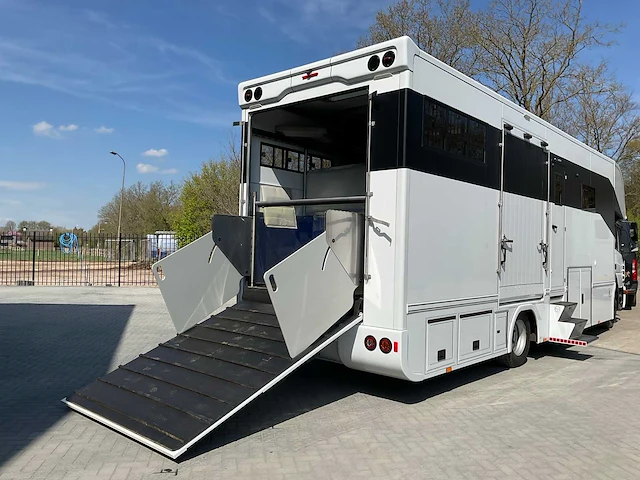 2014 mercedes-benz atego 1230 paardenvrachtwagen - afbeelding 56 van  81