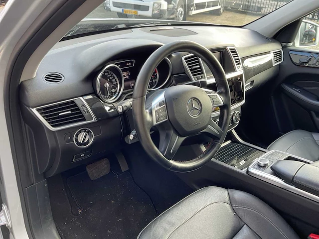 2014 mercedes-benz ml 350 bluetec bedrijfswagen - afbeelding 8 van  32