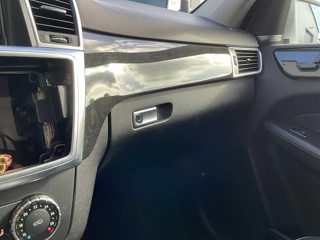 2014 mercedes-benz ml 350 bluetec bedrijfswagen - afbeelding 16 van  32