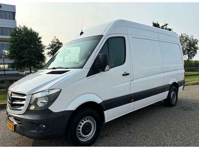 2014 mercedes-benz sprinter bedrijfswagen vk-686-b - afbeelding 1 van  15