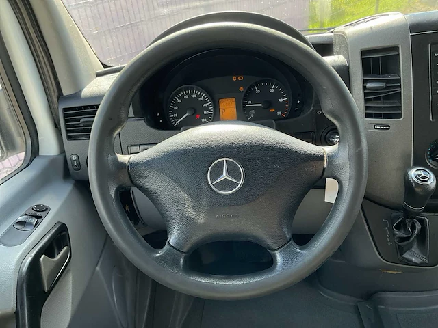 2014 mercedes-benz sprinter bedrijfswagen - afbeelding 2 van  11