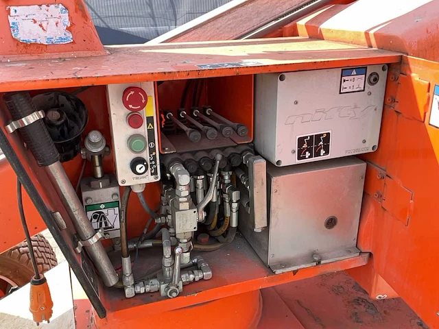 2014 niftylift nifty hr12ne hoogwerker - afbeelding 14 van  30