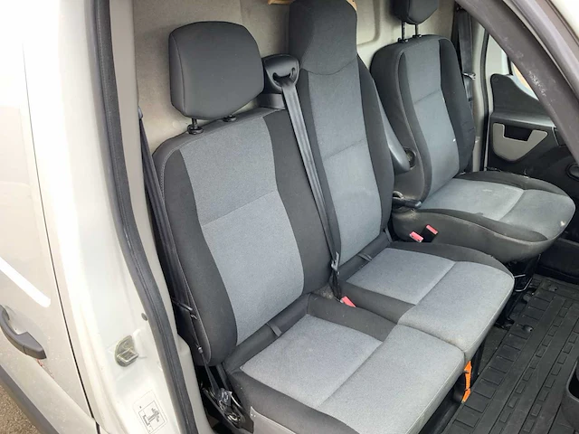 2014 nissan nv400 bedrijfswagen - afbeelding 32 van  50