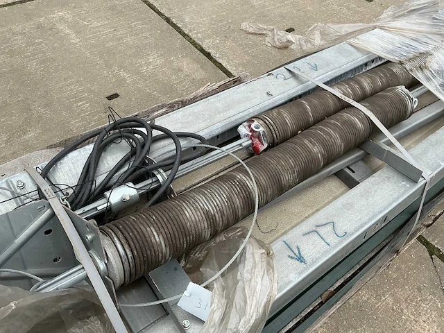 2014 overhead deur (3,10x2,86 mtr) - afbeelding 2 van  11
