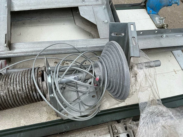 2014 overhead deur (3,72x2,85 mtr) - afbeelding 2 van  12