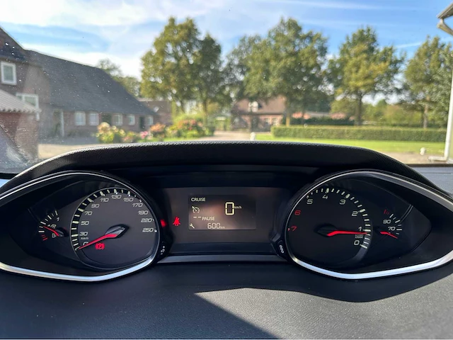 2014 peugeot 308 personenauto - afbeelding 14 van  30
