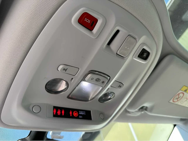 2014 peugeot 308 personenauto - afbeelding 18 van  30