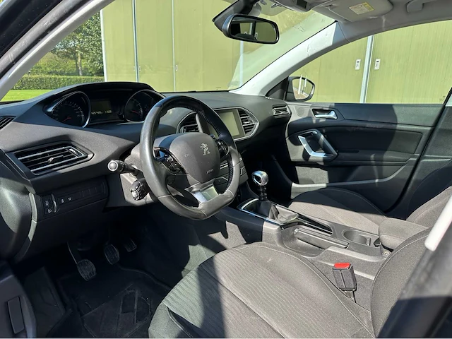 2014 peugeot 308 personenauto - afbeelding 9 van  30