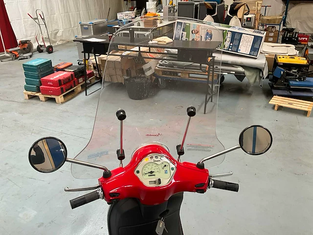 2014 piaggio vespa c38 scooter - afbeelding 2 van  19