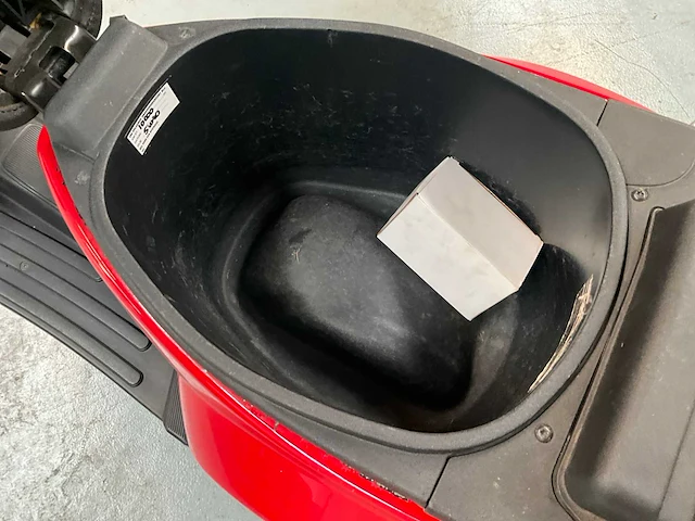 2014 piaggio vespa c38 scooter - afbeelding 11 van  19
