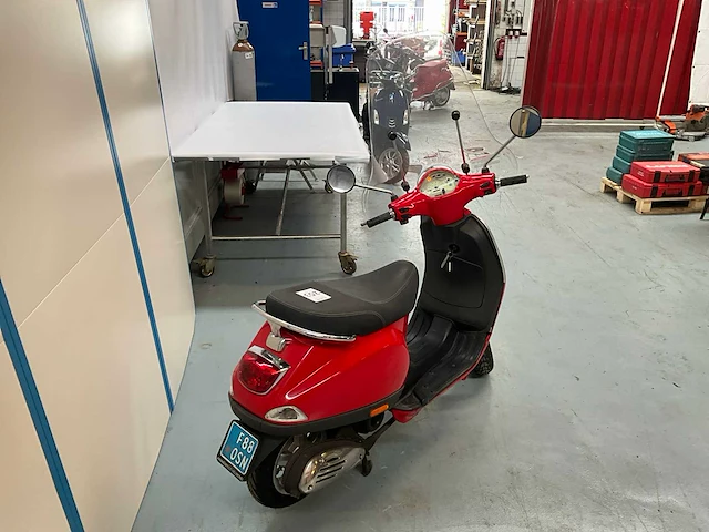 2014 piaggio vespa c38 scooter - afbeelding 15 van  19