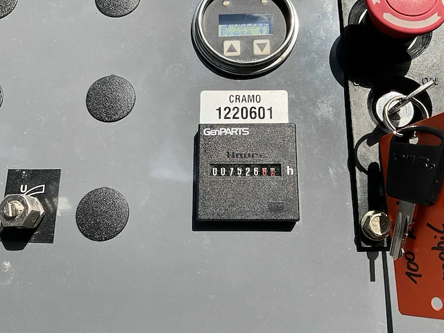 2014 sdmo r 135ce stroom aggregaat aanhangwagen - afbeelding 10 van  27