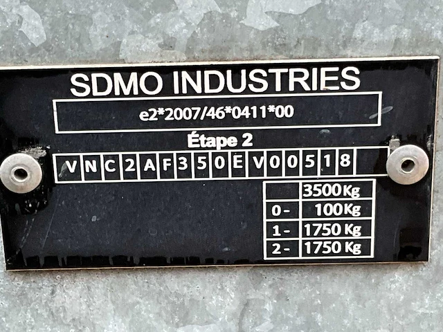2014 sdmo r 135ce stroom aggregaat aanhangwagen - afbeelding 20 van  27