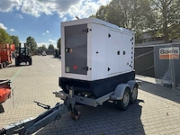 2014 sdmo r 135ce stroom aggregaat aanhangwagen - afbeelding 26 van  27