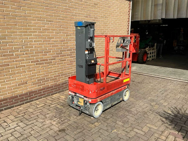 2014 skyjack 12 hoogwerker - afbeelding 1 van  12