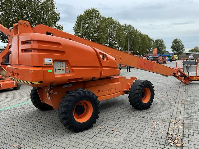2014 skyjack sj66t hoogwerker 4x4 - afbeelding 23 van  26