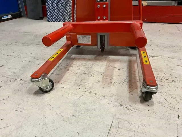 2014 stacker e150a elektrische stapelaar - afbeelding 3 van  7