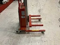 2014 stacker e150a elektrische stapelaar - afbeelding 4 van  7