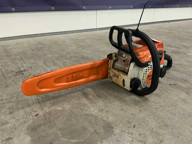 2014 stihl ma180 kettingzaag - afbeelding 2 van  5
