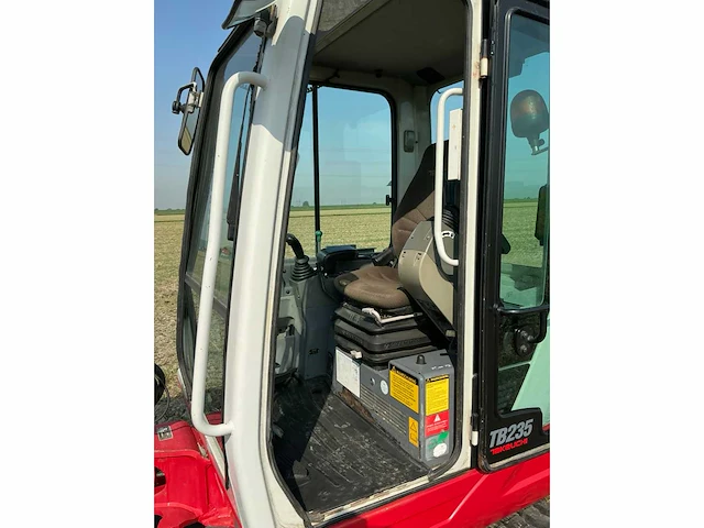 2014 takeuchi tb235 rupsgraafmachine - afbeelding 24 van  39
