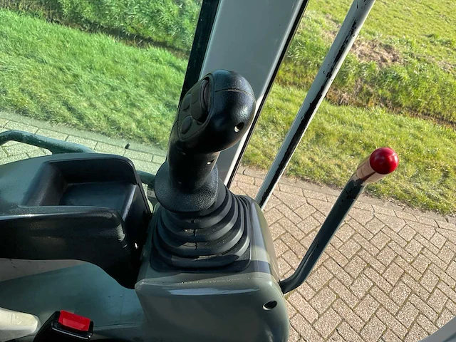 2014 takeuchi tb260 midigraafmachine - afbeelding 26 van  33