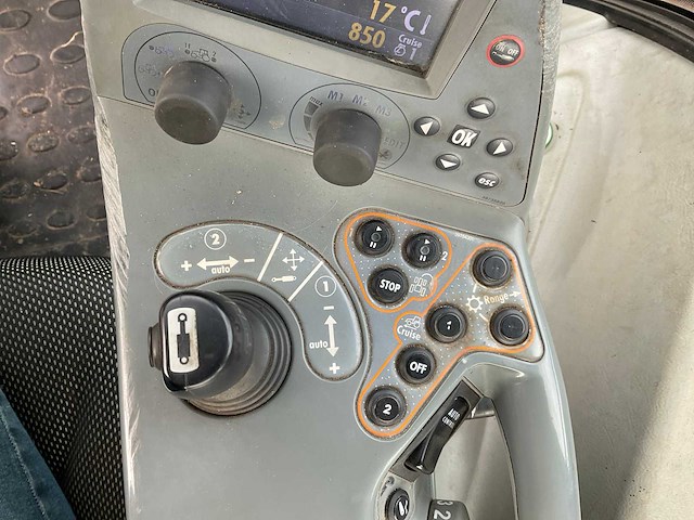 2014 valtra t163e vierwielaangedreven landbouwtractor - afbeelding 36 van  53