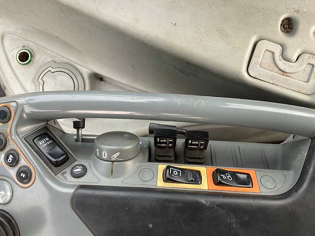 2014 valtra t163e vierwielaangedreven landbouwtractor - afbeelding 37 van  53