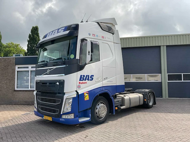 2014 volvo fh 420 4x2 vrachtwagen - afbeelding 12 van  65