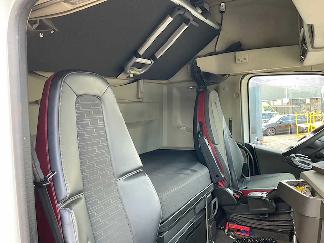 2014 volvo fh 420 4x2 vrachtwagen - afbeelding 42 van  65