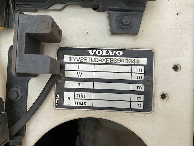 2014 volvo fh 420 4x2 vrachtwagen - afbeelding 62 van  65