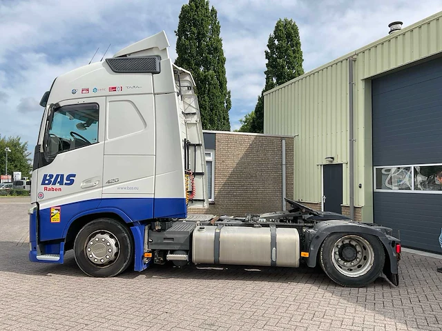 2014 volvo fh 420 4x2 vrachtwagen - afbeelding 23 van  58