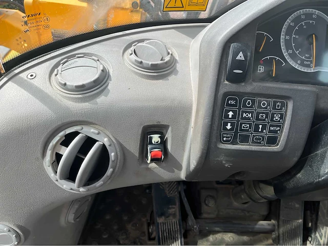 2014 volvo l120h - shovel - afbeelding 42 van  72