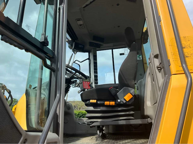 2014 volvo l120h - shovel - afbeelding 58 van  72