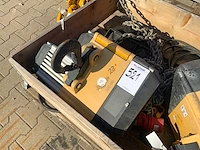 2014 yale cpvf 10.8 elektrische kettingtakel - afbeelding 1 van  4